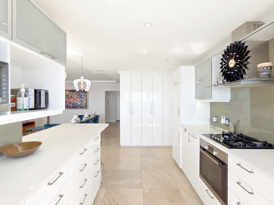 To Let 2 Bedroom Property for Rent in Sea Point Western Cape